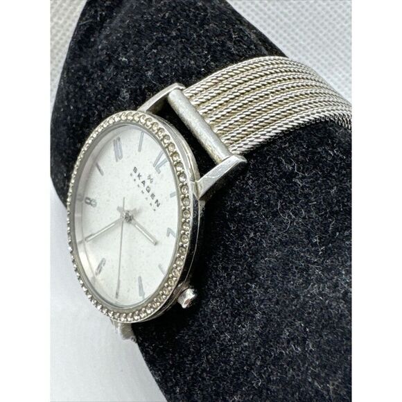 Skagen Denmark SKW2284 Women's Silver Stainless Steel Mesh Analog Watch AEA321 - Picture 2 of 11